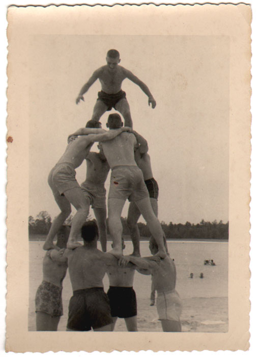 pyramid-of-summer-1950s