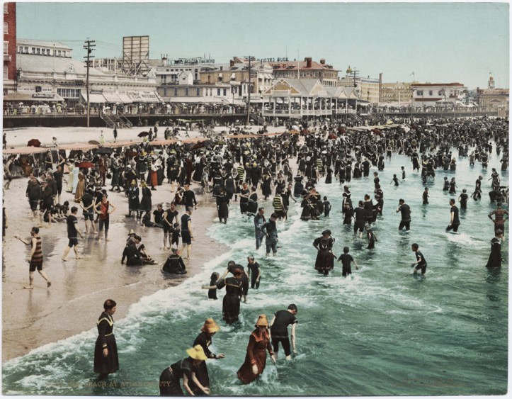the beach at atlantic city - 1902