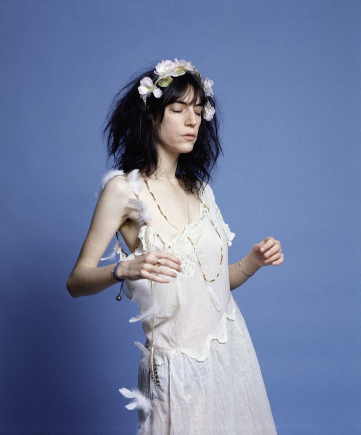patti smith with a crown of flowers