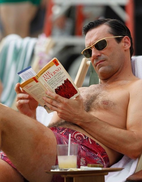 Man Men - season 6 episoe 1 - don draper reading dantes inferno on the beach