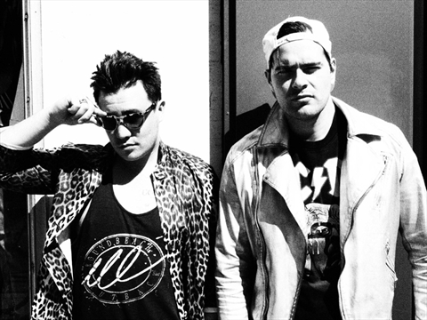 B822081137Z.1_20150904160705_000_G1Q1HRJJH.2_Gallery